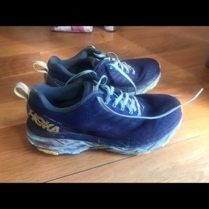 Hoka Clifton 6, women’s size 7